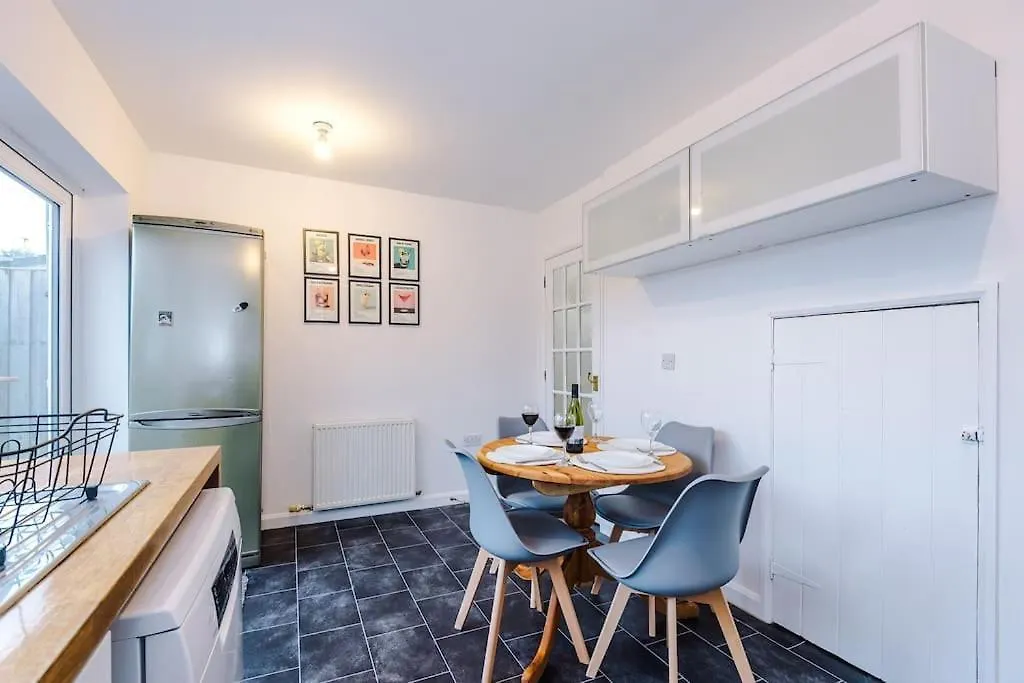 Cosy And Inviting Chester Home المملكة المتحدة