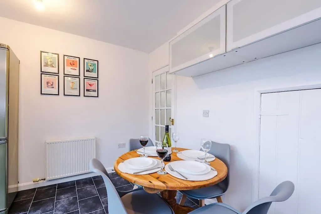 Cosy And Inviting Chester Home المملكة المتحدة