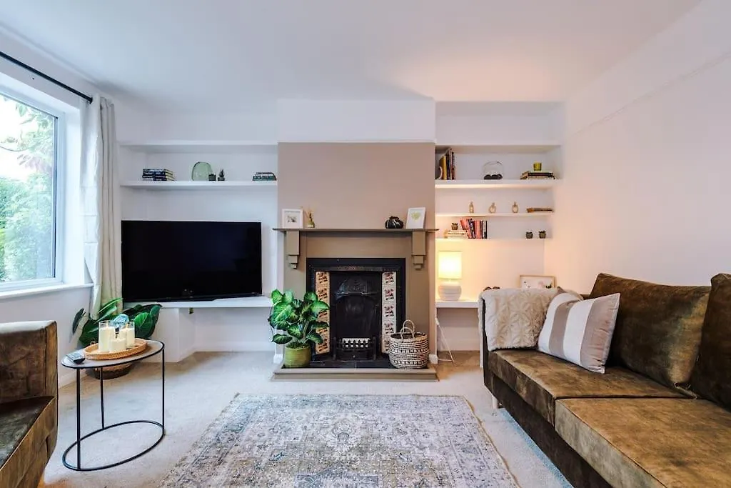بيت للعطل Cosy And Inviting Chester Home