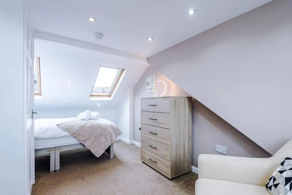 بيت للعطل Cosy And Inviting Chester Home